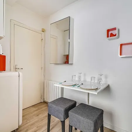 بيت للعطل Cozy With Balcony 2p - 18e باريس