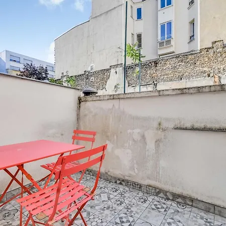 Cozy With Balcony 2p - 18e بيت للعطل